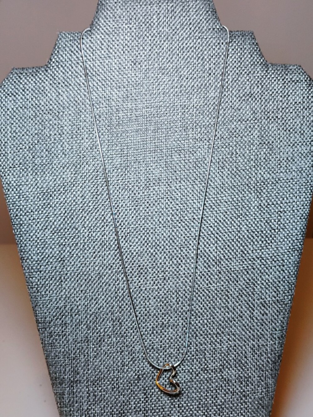 Silver Heart Pendant Necklace NEW 18.5"+2" Extender